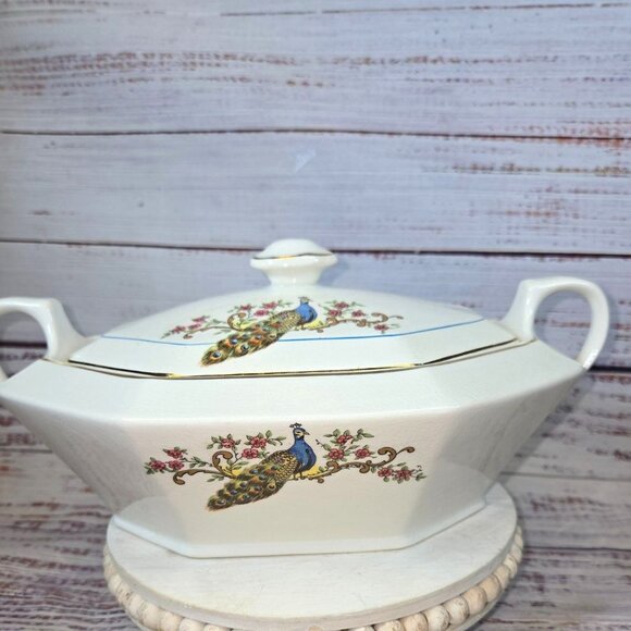 Vintage Octagonal Ceramic Tureen With Lid & Handles Peacock & Floral Motif White - Picture 5 of 13